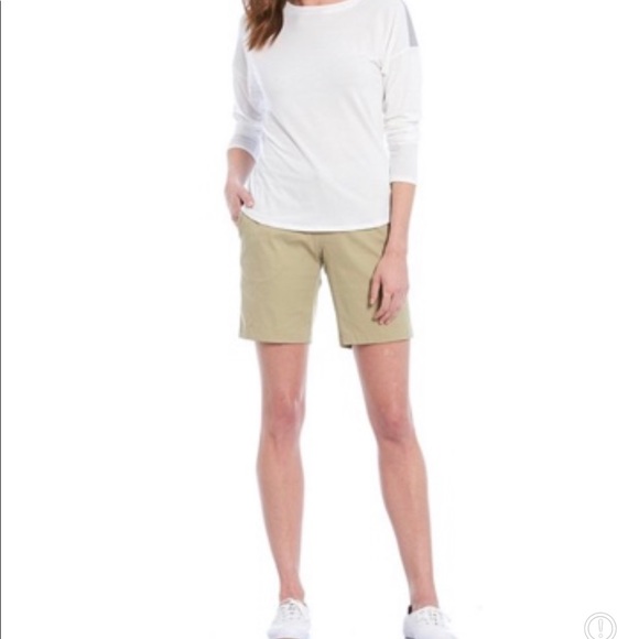 The North Face Shorts -Brand New With Tags - Picture 1 of 14